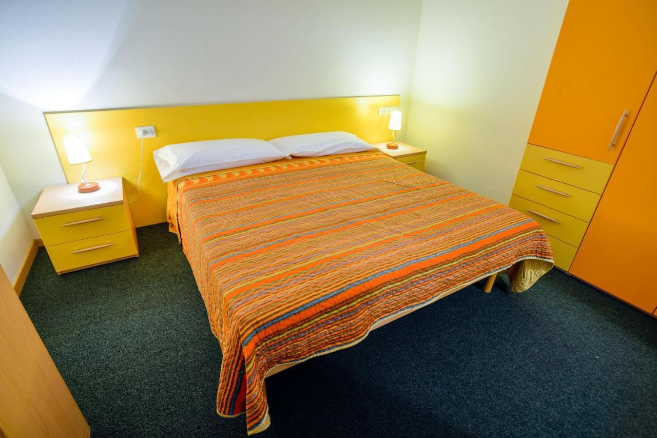 Res.Albare/Solaria Apt.Solandra Mezzana  Exterior foto